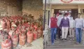Delhi Crime: LPG की कालाबाजारी पर बड़ा एक्शन, 183 सिलिंडर बरामद, 4 डिलीवरी बॉय गिरफ्तार