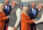 PM Modi Israel Visit: नेतन्याहू ने पहनी भारतीय पोशाक, पत्नी की ड्रेस से मैच हुआ पीएम मोदी का केसरिया रूमाल, VIDEO वायरल