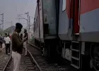 Odisha Train Accident: ओडिशा में बड़ा हादसा टला, चेन्नई–न्यू जलपाईगुड़ी एक्सप्रेस के 3 डिब्बे पटरी से उतरे,धीमी रफ्तार बनी यात्रियों की सुरक्षा कवच
