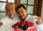 बिहार की राजनीति में नया अध्याय: नीतीश कुमार के बेटे निशांत कुमार ने जेडीयू किया जॉइन, बड़ी भूमिका की चर्चा