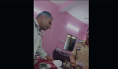 राजनांदगांव पुलिस पर बड़ा दाग: थाने के अंदर नोटों की गिनती और मोबाइल पर तस्वीर देखने का VIDEO वायरल, SP ने तुरंत लिया एक्शन, देखे... 