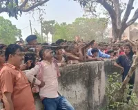 सोशल मीडिया लव स्टोरी का खतरनाक मोड़: बिहार में टावर पर चढ़ी यूपी की युवती, घंटों चला हाईवोल्टेज ड्रामा