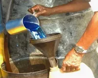 रसोई गैस की किल्लत ने बदला दौर: अब राशन दुकानों से मिलेगा केरोसिन, हर कार्डधारी को 2 लीटर देने का प्लान