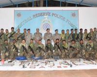 बीजापुर में सुरक्षाबलों की बड़ी सफलता: नक्सलियों के दो डंप ध्वस्त, भारी मात्रा में हथियार और विस्फोटक बरामद