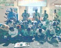 Mahasamund Gambling Raid: जुए की फड़ पर पुलिस का छापा, 9 जुआरी गिरफ्तार, नगदी-मोबाइल समेत लाखों की संपत्ति जब्त