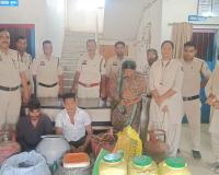 NJV EXCLUSIVE: कुंभकर्णी नींद में आबकारी विभाग या कोचियों से है सेटिंग? बिलासपुर में आंगन में चल रही थी कच्ची शराब की 'फैक्ट्री', पुलिस ने किया भंडाफोड़