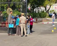 दिल्ली विधानसभा में सुरक्षा में बड़ी सेंध: बैरियर तोड़कर अंदर घुसी कार, ड्राइवर फरार, हाई अलर्ट पर पुलिस