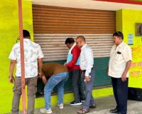 नोटिस पर नोटिस, फिर भी नहीं चुकाया टैक्स: रायपुर में 8 बड़े बकायादारों पर निगम की सख्ती, दुकानें सील