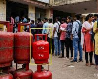 LPG Crisis Relief: गैस संकट के बीच छात्रों को बड़ी राहत, अब 5 किलो सिलेंडर मिलेगा, जानिए क्या होंगे जरूरी दस्तावेज