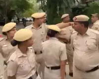 Assam Police Action: कांग्रेस नेता पवन खेड़ा के घर छापा, सीएम हिमंता की पत्नी पर लगाए आरोपों के बाद बढ़ा सियासी विवाद