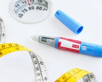 शादी से पहले पतला दिखने का जुनून, कपल ले रहे ये दवा