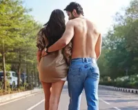 Ananya Panday-Lakshya की केमिस्ट्री ने मचाया बवाल, ‘चांद मेरा दिल’ का नया पोस्टर आउट, टीजर डेट पर सस्पेंस