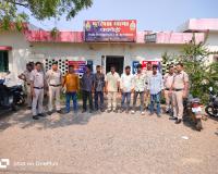 खाकी का फुल भौकाल, बीच सड़क पर खून बहाने वालों का पुलिस ने निकाला जुलूस, SP के एक निर्देश ने निकाल दी गुंडों की हेकड़ी