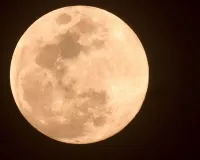 Rare Blue Moon: 31 मई को पूर्णिमा की रात आसमान में दिखेगा ये अद्भुत नजारा, जानें क्या होता ब्लू मून