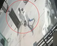 ऑफिस पहुंचते ही प्रॉपर्टी डीलर पर बरसी गोलियां, बिना नंबर की बाइक से आए बदमाश फरार, CCTV और मोबाइल डेटा से सुराग जुटा रही पुलिस