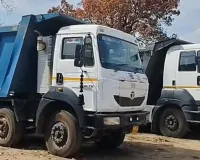 Pendra Coal Transport News: फर्जी दस्तावेजों के सहारे चल रहा था कोयला का खेल, खनिज विभाग ने देर रात दबोचे दो ट्रेलर