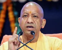 उत्तरप्रदेश के श्रमिकों के लिए खुशखबरी! अब आधार कार्ड से मिलेगा पेंशन, इलाज और बच्चों की पढ़ाई का लाभ