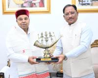 मुख्यमंत्री श्री विष्णुदेव साय से कर्नाटक के राज्यपाल श्री थावरचंद गहलोत ने की सौजन्य भेंट