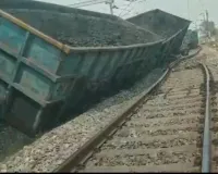 झारखंड में बड़ा रेल हादसा: मालगाड़ी के 15 वैगन पटरी से उतरे, कई ट्रेनों का संचालन प्रभावित