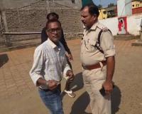 CG NEWS: अस्पताल में नशे में ड्यूटी करता मिला डॉक्टर, मरीज के परिजनों से विवाद का VIDEO वायरल