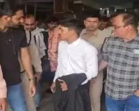 कभी हरीश, कभी मनीष... रायपुर कोर्ट में कई नामों से घूम रहा था 'फर्जी वकील', 5 साथी अब भी फरार, 6 आधार कार्ड बरामद 