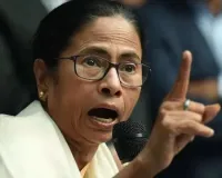 बंगाल की राजनीति में बड़ा उलटफेर, ममता बनर्जी के करीबी फिरहाद हकीम का इस्तीफा, टीएमसी में बढ़ीं अंदरूनी कलह की चर्चाएं