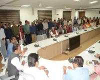 नायब तहसीलदार से कथित मारपीट पर उबाल, कर्मचारी संगठनों की दो टूक, अधिकारियों की सुरक्षा नहीं हुई तो होगा प्रदेशव्यापी आंदोलन