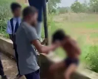 आत्मानंद स्कूल के नाबालिग छात्र का अपहरण कर की बेरहमी से पिटाई, कपड़े उतरवाकर पीटा, VIDEO वायरल, 6 हिरासत में