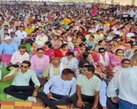 शिक्षकों का शक्ति प्रदर्शन: वेतन विसंगति, क्रमोन्नति और 7 सूत्रीय मांगों को लेकर नवा रायपुर में हजारों सहायक शिक्षक सड़कों पर, आंदोलन तेज करने की चेतावनी