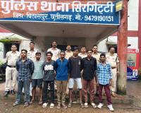 पुलिस का देर रात बड़ा एक्शन, 6 बदमाशों पर आर्म्स एक्ट की कार्रवाई, तलवार-चाकू जब्त