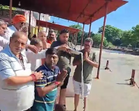 अंतिम संस्कार में नहीं आईं, अस्थि विसर्जन में भी नहीं पहुंचीं बेटियां; ‘मजबूरी’ बताकर घर पर करेंगी तेरहवीं
