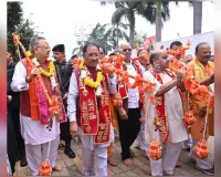 रायपुर में गूंजा हर-हर महादेव! कांवड़ यात्रा में कांवड़िए बने CM साय, भगवान हटकेश्वरनाथ का किया रुद्राभिषेक, देखे वीडियो 