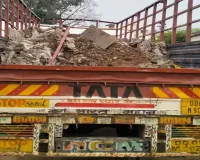 कांच और कचरे के नीचे छिपा था गांजे का जखीरा, महासमुंद में 170 किलो से ज्यादा गांजा जब्त; 4 गिरफ्तार