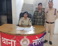 चाकूबाजी मामले में फरार आरोपी गिरफ्तार, पहले भी अन्य थानों में हैं कई केस दर्ज  
