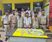 अंधेरे की आड़ में तोड़ते थे घरों के ताले, पुलिस ने किया तीन चोरियों का खुलासा, 4.81 लाख का माल बरामद