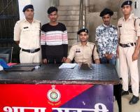 इंस्टाग्राम पर चाकू लहराकर डांस करना पड़ा भारी, वायरल वीडियो के बाद हरकत में आई पुलिस, आरोपियों से दो धारदार चाकू बरामद