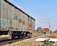 कपलिंग टूटी और चलते-चलते दो हिस्सों में बंट गई मालगाड़ी, जांजगीर-नैला स्टेशन पर मचा हड़कंप; रेल परिचालन प्रभावित