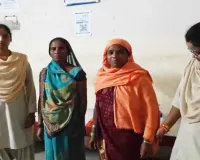 CG News: गरीबों की थाली पर बड़ा वार! दो सरकारी राशन दुकानों में 31.75 लाख का खाद्यान्न गायब, 2 महिलाएं गिरफ्तार; 4 की तलाश