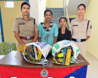 एल्युमिनियम की वेस्ट कटिंग पाइप चोरी करने वाली दो महिलाएं गिरफ्तार, सीसीटीवी फुटेज से हुआ खुलासा