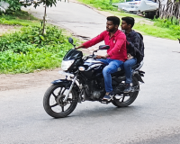 पहले स्टील-पीतल और चांदी चमकाकर जीता भरोसा, फिर सोने के गहने लेकर भागे युवक