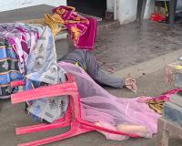 हथौड़ा लेकर पहुंचा हत्यारा... रेलवे ठेकेदार के सुपरवाइजर की बेरहमी से हत्या, सीसीटीवी में कैद हुआ संदिग्ध, चोरी या पुरानी रंजिश, पुलिस दोनों एंगल से कर रही जांच