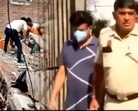 सत्य निकेतन PG हादसे में चौथी गिरफ्तारी, संचालक सुधांशु पकड़ा गया; आज कोर्ट में पेशी, जर्जर इमारत हटाने का काम शुरू