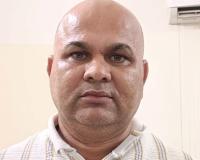 आदिवासी की जमीन का 10 लाख में सौदा, फर्जी अधिकार पत्र के सहारे डील, रजिस्ट्री की बारी आई तो मुकर गया कारोबारी, आरोपी गिरफ्तार