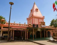 जहां देवी की मूर्ति नहीं, वहां पालने में होती है मां की पूजा, नवरात्र में उमड़ता है आस्था का सैलाब
