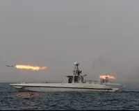 Hormuz Strait Attack: होर्मुज में कुवैती ऑयल टैंकर पर प्रोजेक्टाइल स्ट्राइक, 5 भारतीय सुरक्षित; ओमानी अधिकारियों ने कराया रेस्क्यू