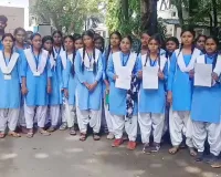 मल्हार के सरकारी स्कूल में पढ़ाई को लेकर छात्राओं का फूटा गुस्सा, कलेक्ट्रेट पहुंचकर प्राचार्य-शिक्षकों पर लगाए गंभीर आरोप