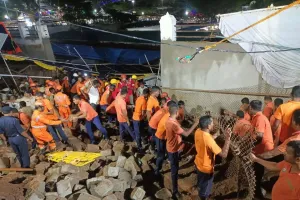 मंदिर में दीवार गिरने और होटल में आग से 23 लोगों की मौत, CM साय ने जताया गहरा शोक