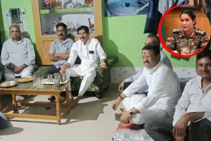 कर्नल सोफिया कुरैशी के घर पहुंचे बीजेपी नेता, MP के मंत्री विजय शाह के विवादित बयान के बाद डैमेज कंट्रोल की कोशिश...