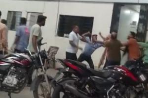 बिलासपुर में पेट्रोल पंप कर्मचारियों की गुंडागर्दी, कम पेट्रोल देने के विरोध पर युवक की ईंट-पाइप से की पिटाई