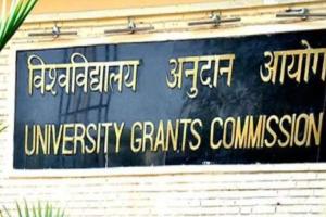 रैगिंग पर यूजीसी की बड़ी कार्रवाई! IIT, IIM और AIIMS तक को थमा दिया कारण बताओ नोटिस